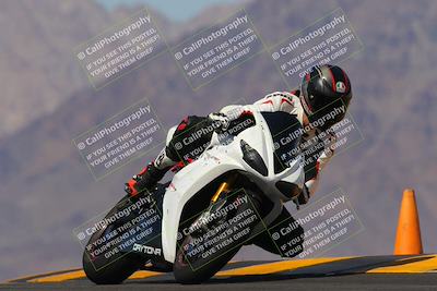 media/Oct-03-2022-Moto Forza (Mon) [[5f077a3730]]/Intermediate Group/Session 4 (Turn 9)/